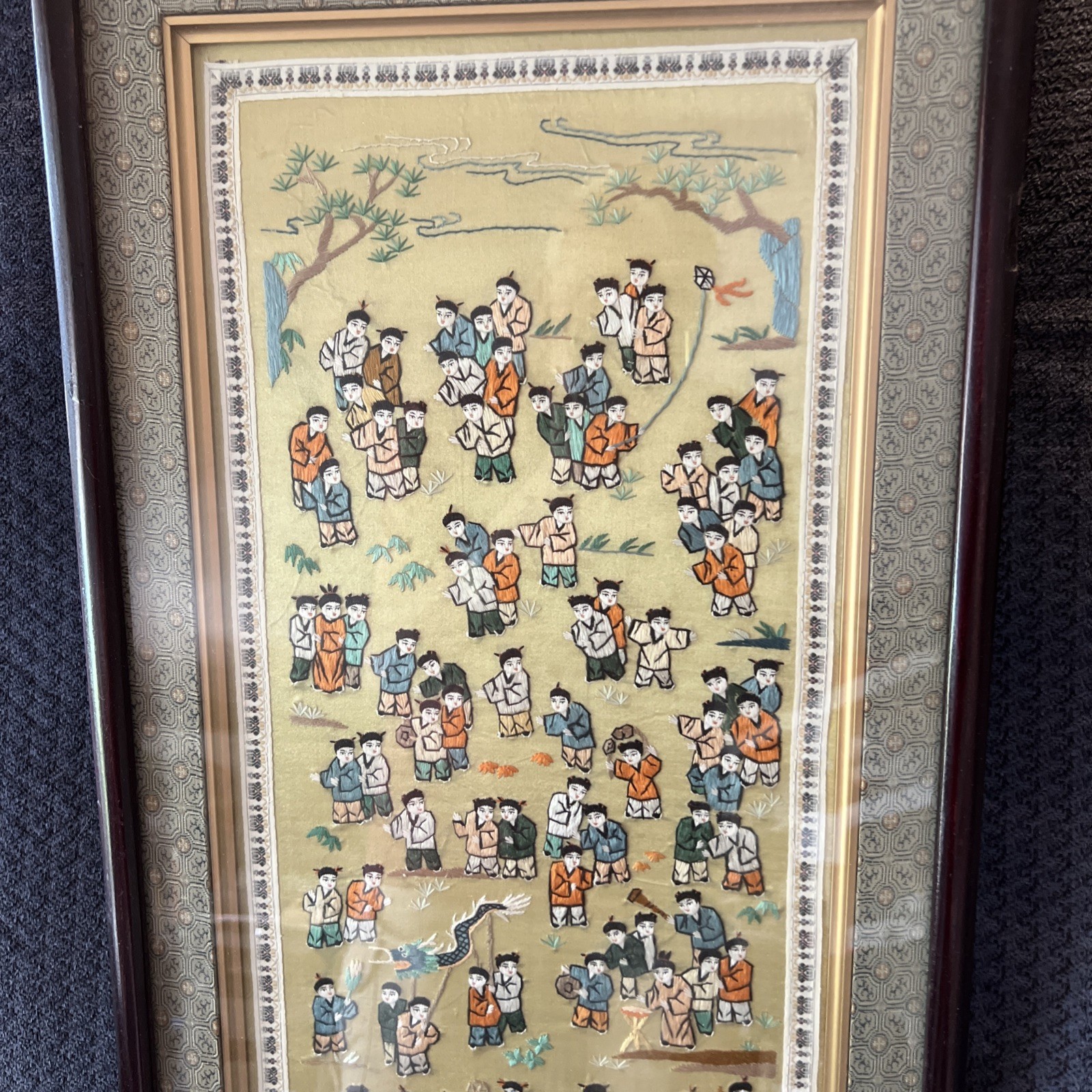 Chinese 100%Hand embroidered Peking Embroidery Art: Party painting screen