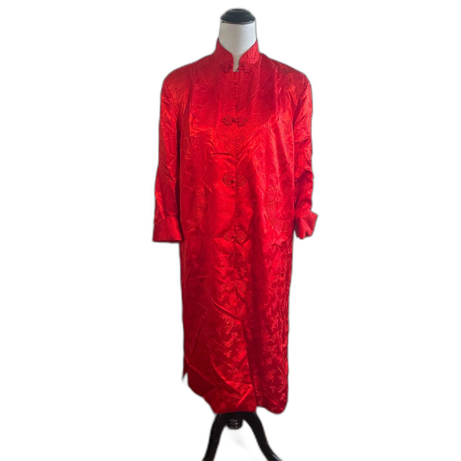 VINTAGE Red SILKY Brocade CHINOISERIE Robe PEONY BRAND Shanghai House Dress 42