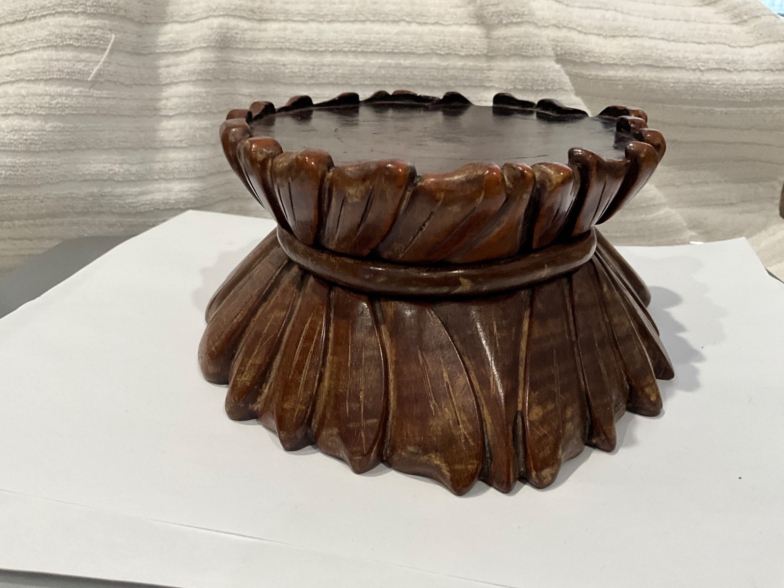 older carved lotus solid Wood Display pedestal stand base vase figurine plant 7”