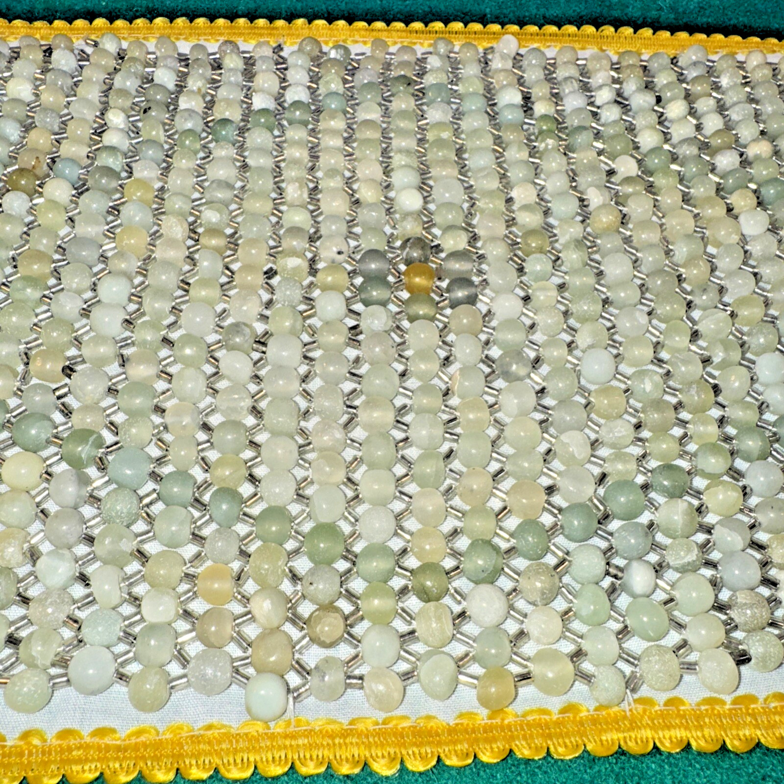 Vintage Healing Jade Crystal Stone 1035 Beads Chinese Pillow 20″ x 12″ 1Lb 10oz
