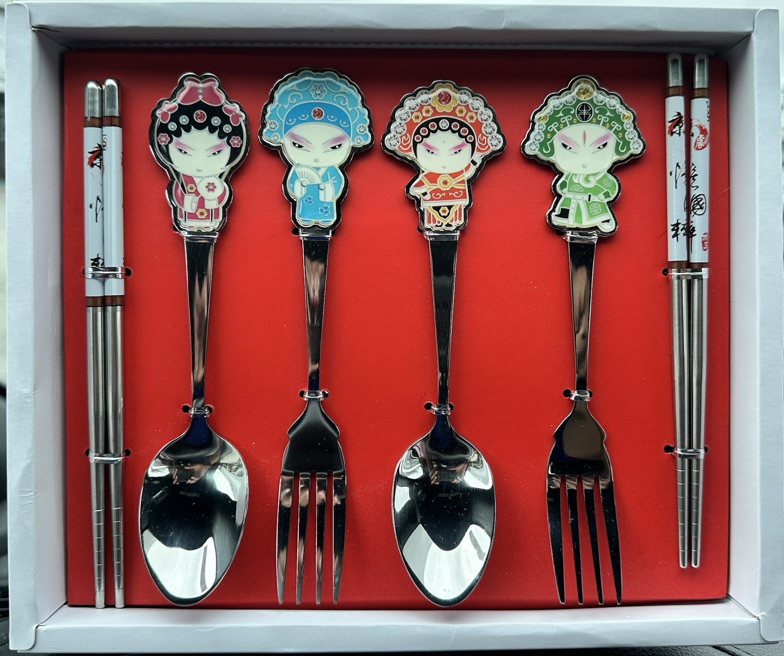 Chinese Peking Opera Characters Flatware and Chopstick Set