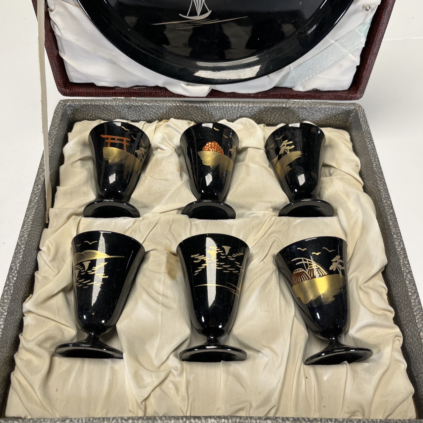 VINTAGE 1940s ASIAN BLACK LACQUER WOOD PLATE & CORDIAL SET UNIQUE