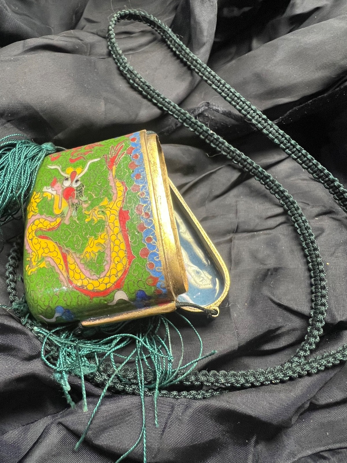 Vintage CHINESE CLOISONNE ENAMEL BRASS PURSE – green dragon