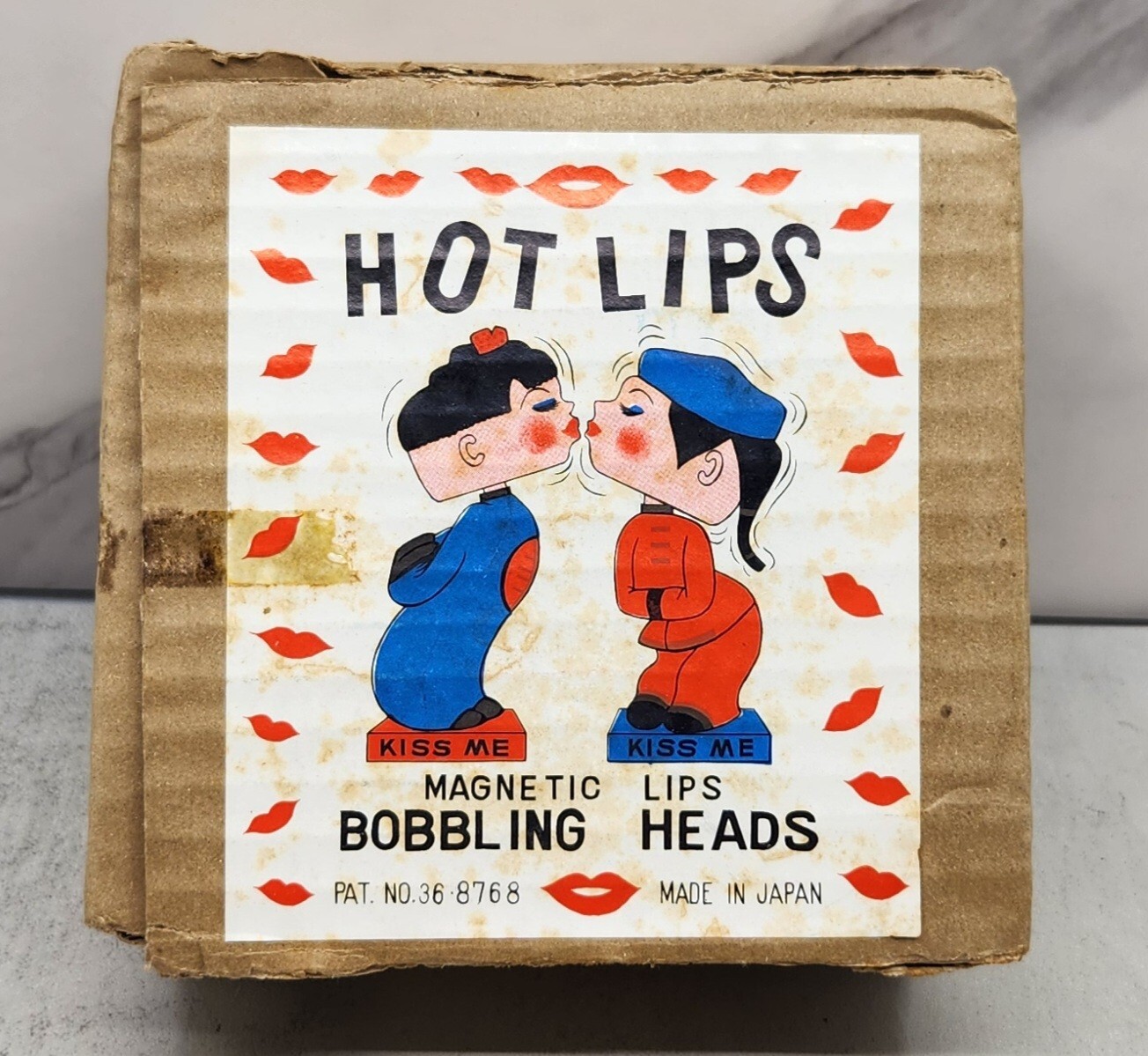 Vintage 1950s Chinese Bobblehead Dolls Ceramic Kissing Bobbleheads Let’s Kiss