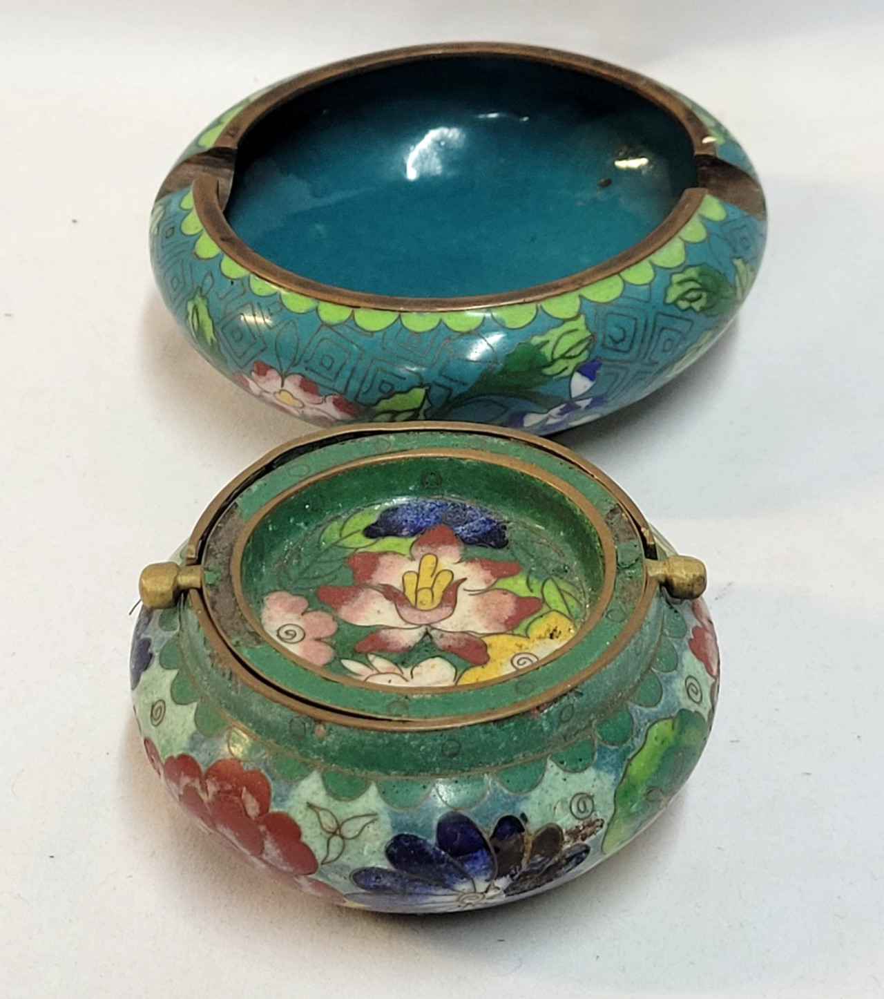 Lot of 2 Chinese Cloisonné Flip-Top Ashtray Colorful Floral Design