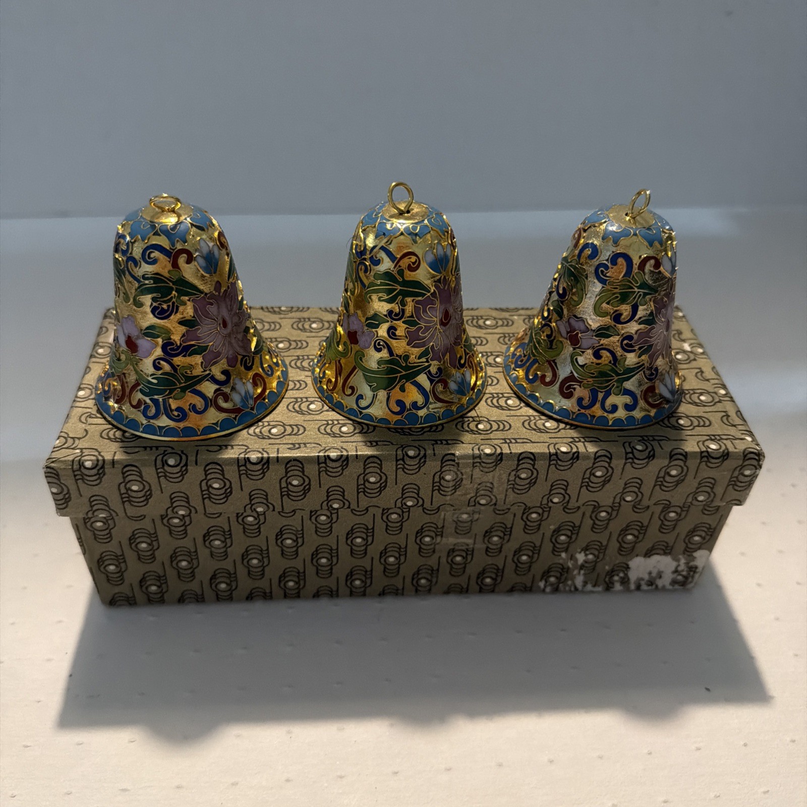 Vintage Chinese Cloisonné Bells Set of 3 Brass Enamel Ornaments Boxed 1980s