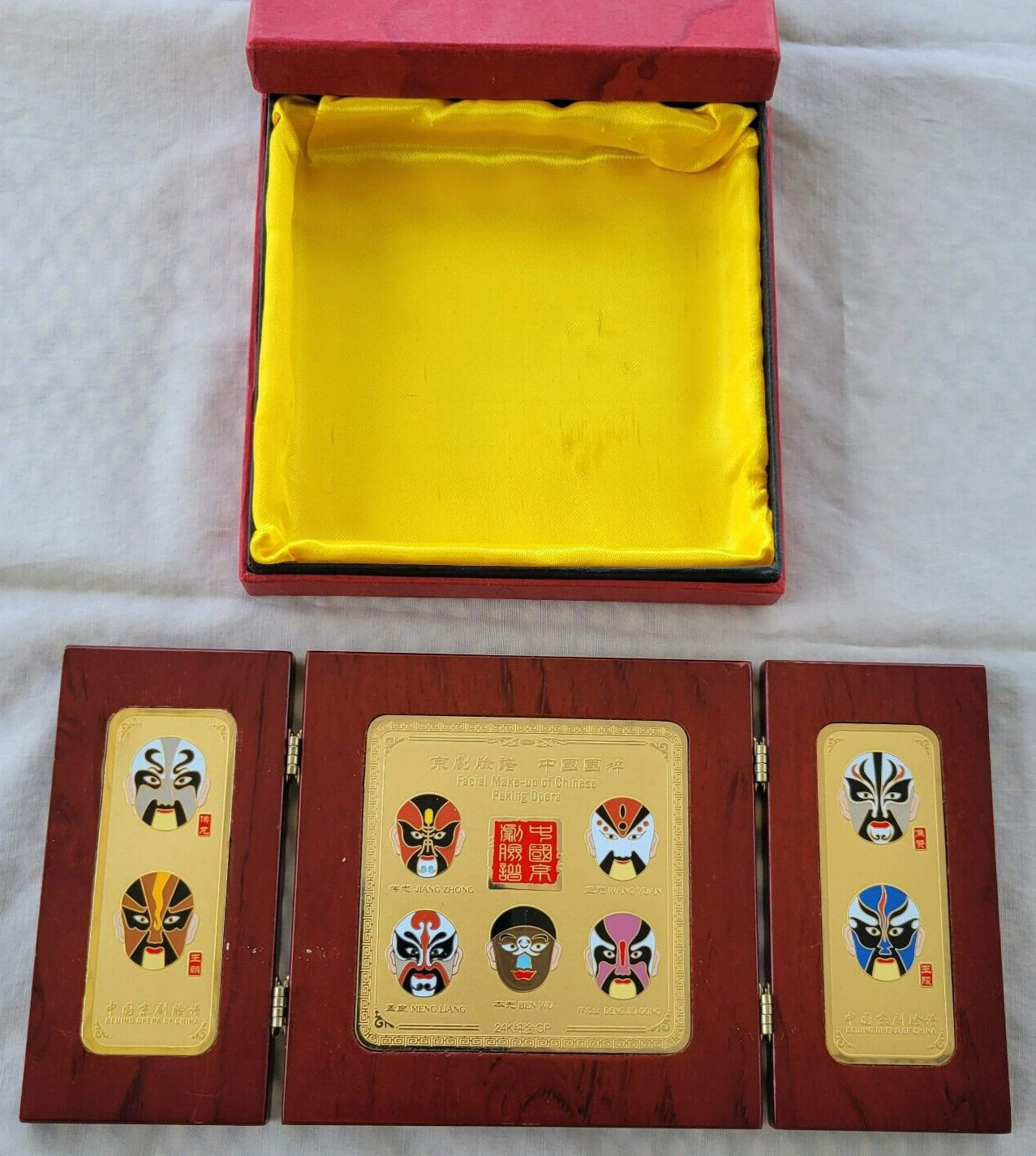 VTG FACIAL MAKEUP OF CHINESE PEKING OPERA 24K GOLD PLATED IN WOODEN CASE GIFT
