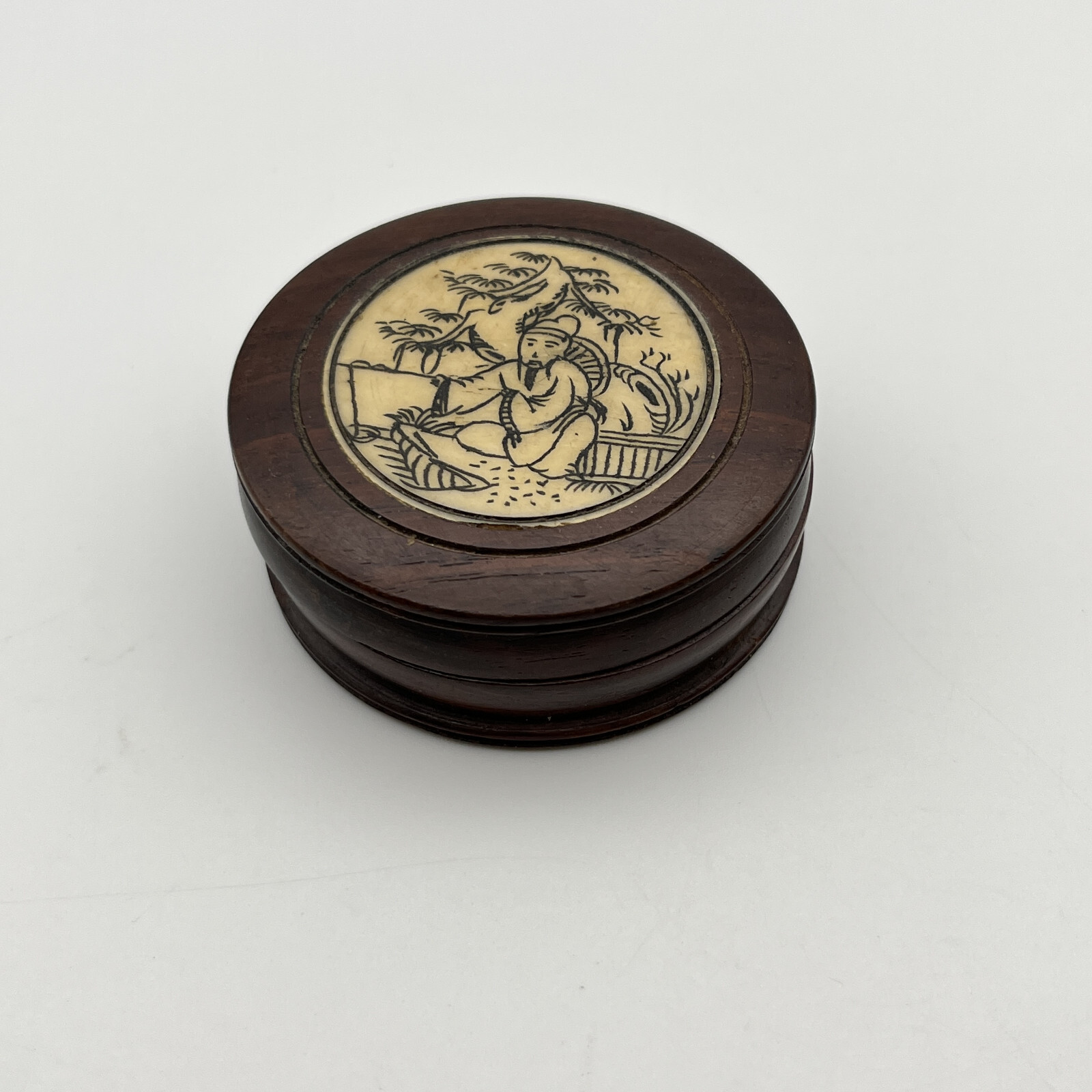 Chinese Compass Wood Inlaid Symbols Swing Hinge