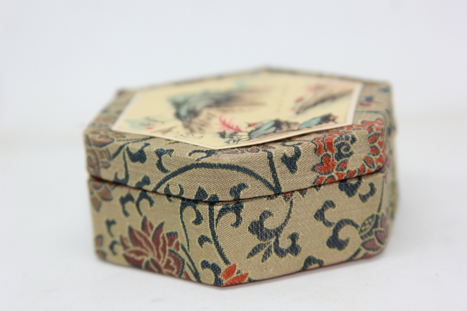 Vtg trinket box Chinese Lidded Decorative Jewelry Box Floral Cloth trinket box