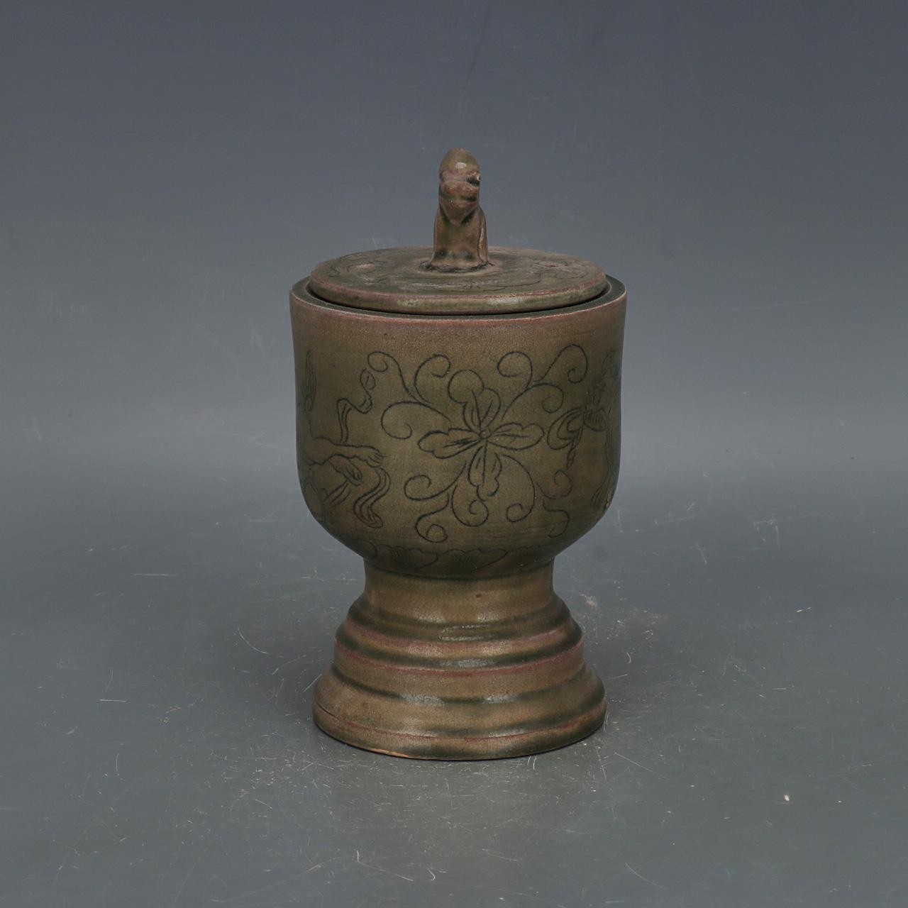 7.8″ China Song Yue Kiln Porcelain Carve Foo Fu Dog Lion Lid Pot