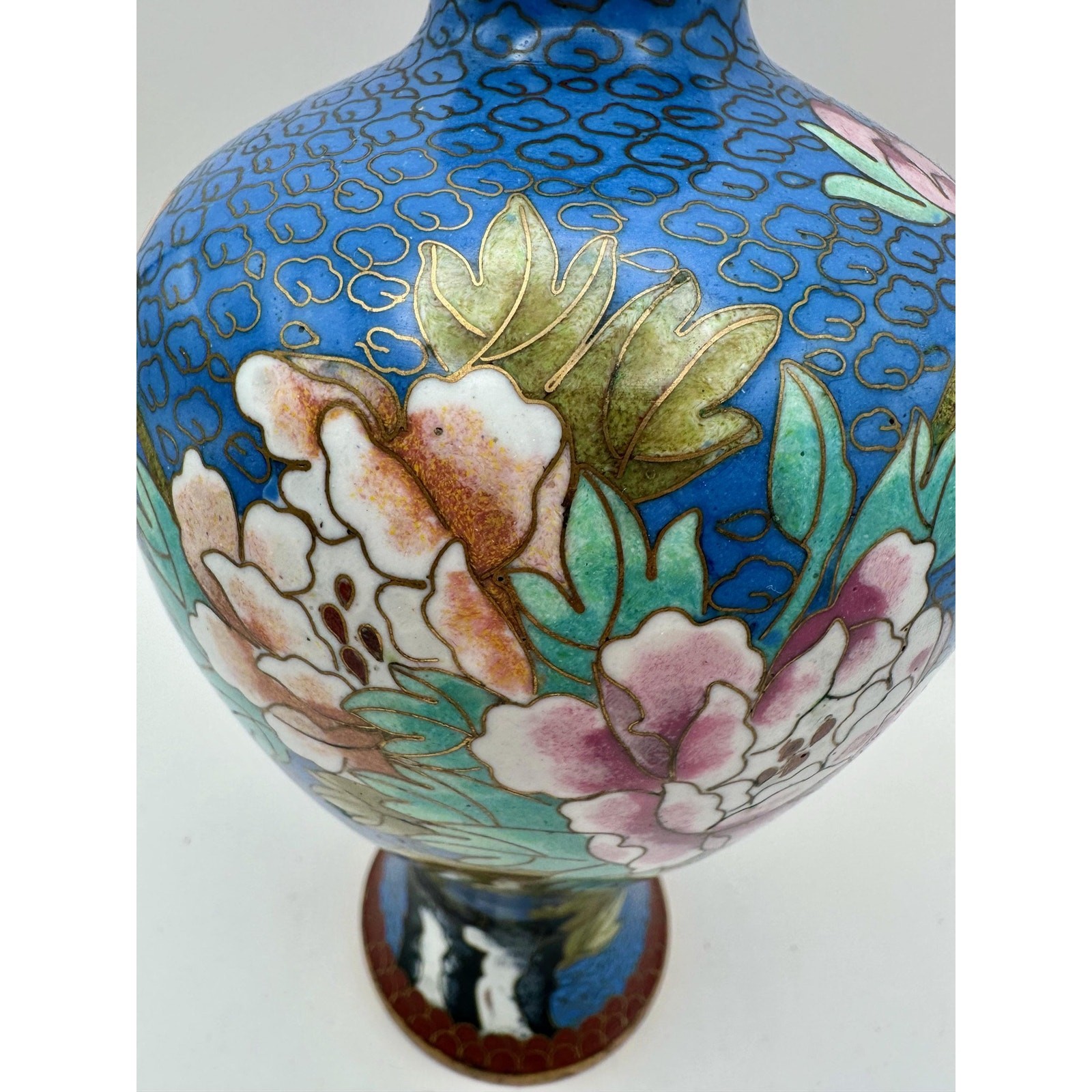 Vase Blue Chinese Cloisonné Pink Floral and Leaf Motif Brass Accents
