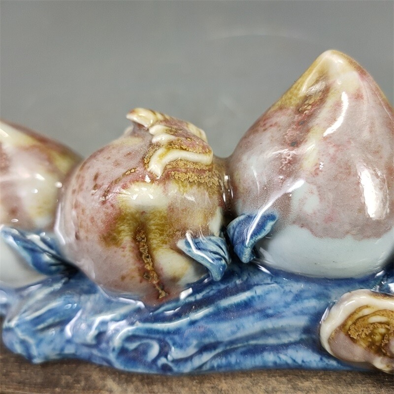 8.9″ Chinese Blue-and-white Porcelain Red Glaze Longevity Peach Pen Rack