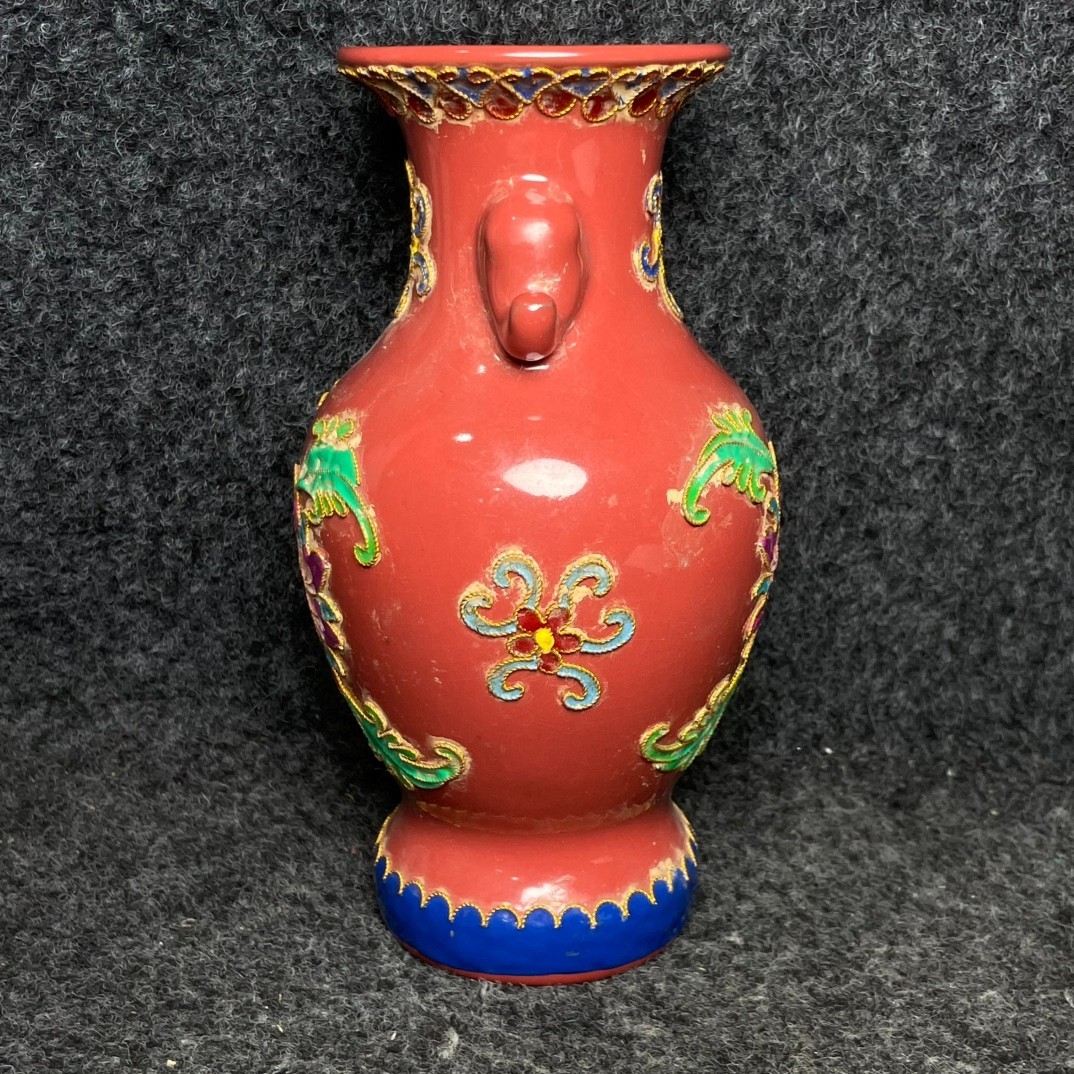 Cloisonn é enamel multicolored glazed porcelain vase