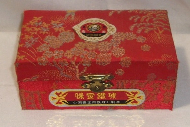 CHINESE IRON BALL DIRECTION CHIMING STRESS MEDITATION SET – RED CASE –
