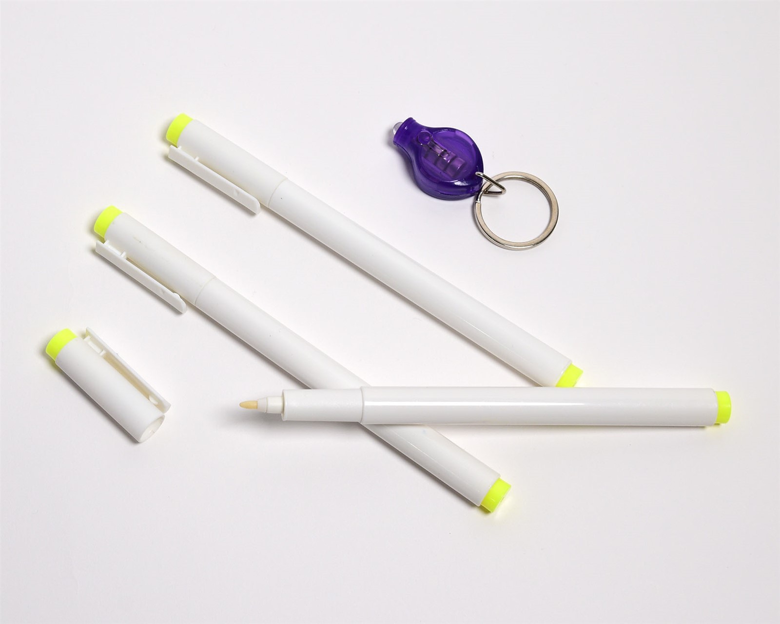 3 Invisible Ink Marker Pen 1 UV Flashlight Black Light Reactive Blue Red Yellow