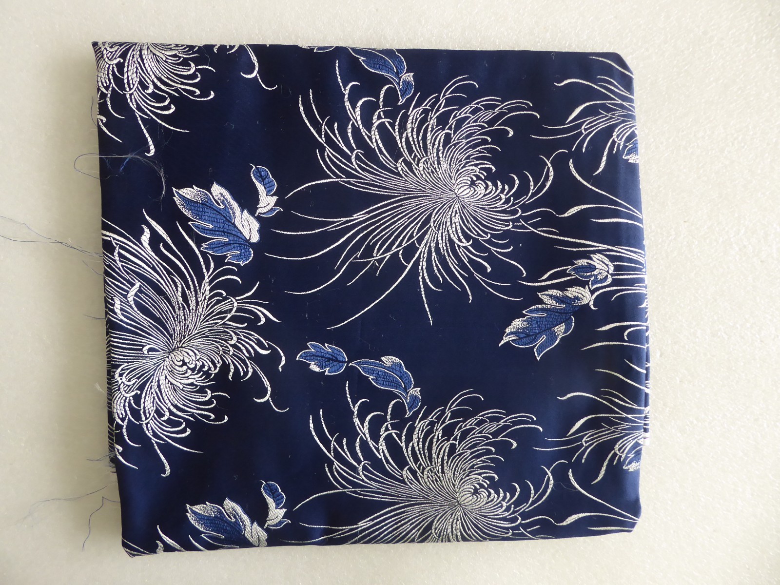 Vintage Chinese Silk Brocade Fabric Textile Silver Chrysanthemum 29×92″ 2.6 yard