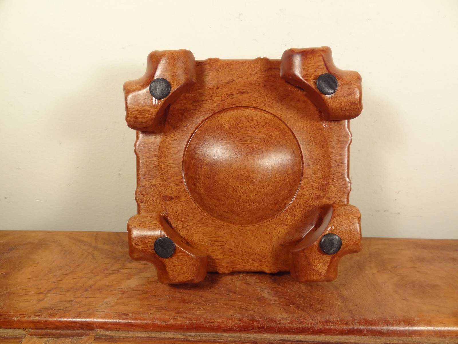 Round Display Stand – Mopane Wood One-piece Carving – 3 7/8″ D Top