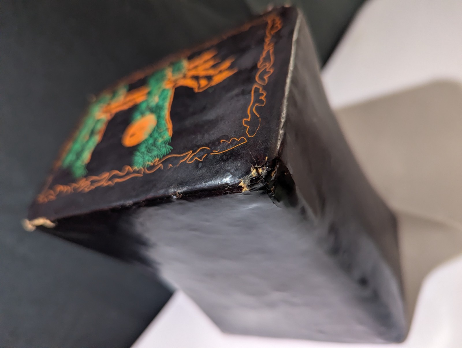 ANTIQUE CHINESE BLACK LACQUERED LEATHER OPIUM PILLOW GEISHA ASIAN DECOR TREES