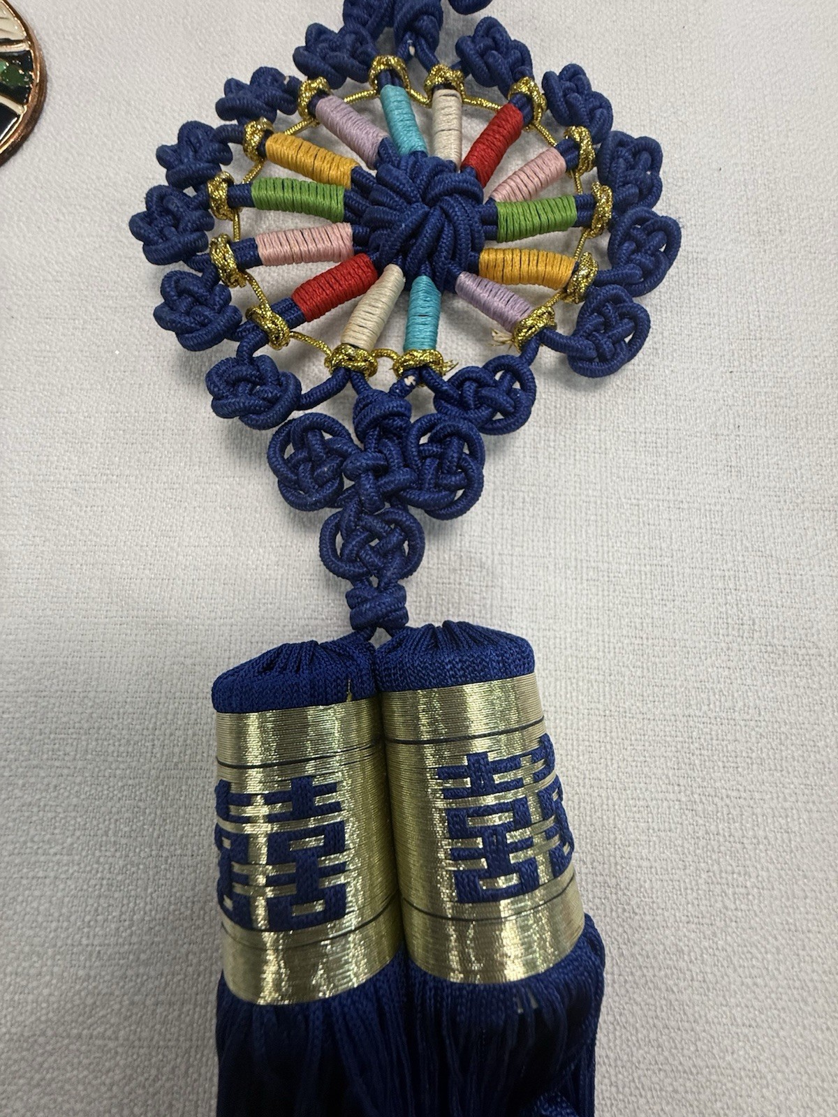 3 CHINESE LUCKY KNOTS WALL HANGING WITH SILK CORD, TASSEL METAL/TIN Duck Crane