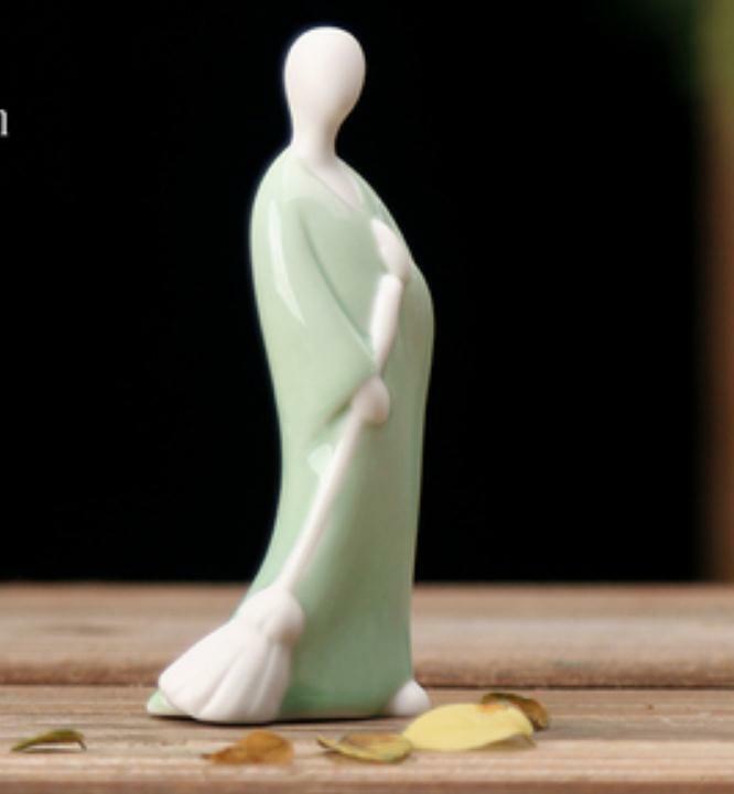 4.1″ Chinese Celadon Porcelain Ceramics Sweep The Floor Buddha Figurine Statues