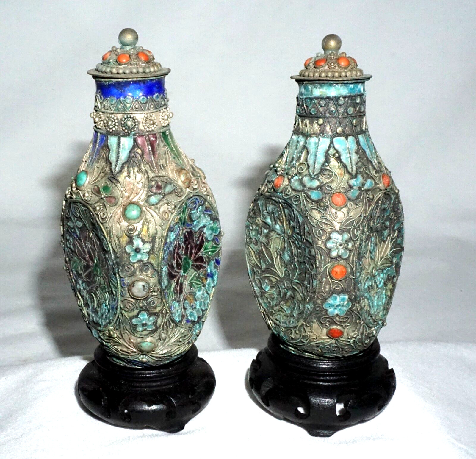 2Pc Chinese Silver & Enamel Coral & Turquoise Floral Snuff Bottles (LLA) IC