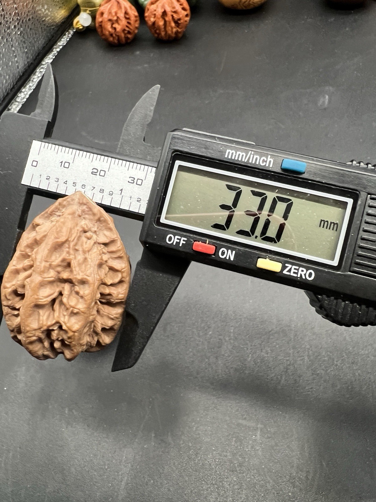 Pair of Match Chinese Health Small Walnut Collection精配文玩野生秋子核桃～八棱红灯笼 33×39×44mm