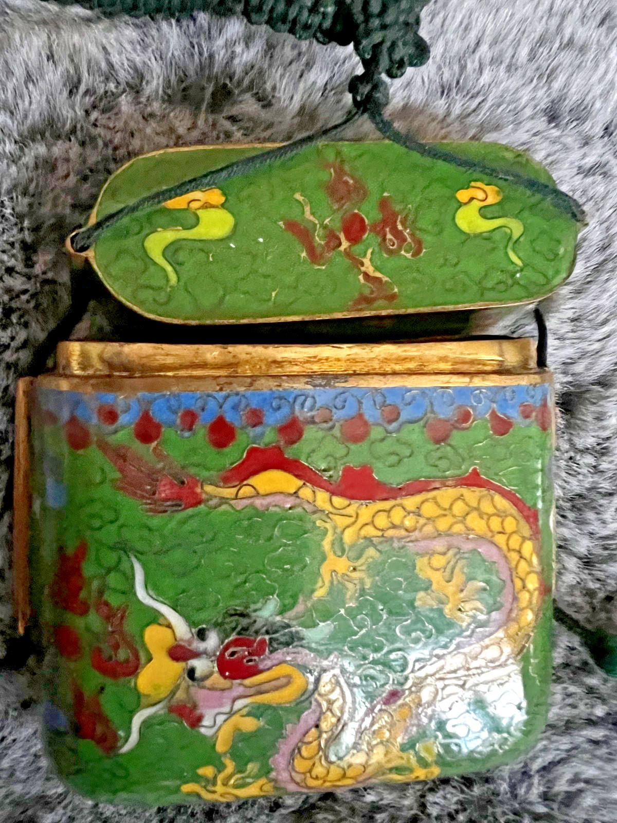Vintage CHINESE CLOISONNE ENAMEL BRASS PURSE – green dragon