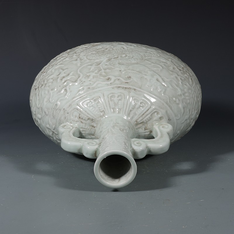 11.4″ China Ming Lovely White Glaze Porcelain Carve Animal Dragon Vase