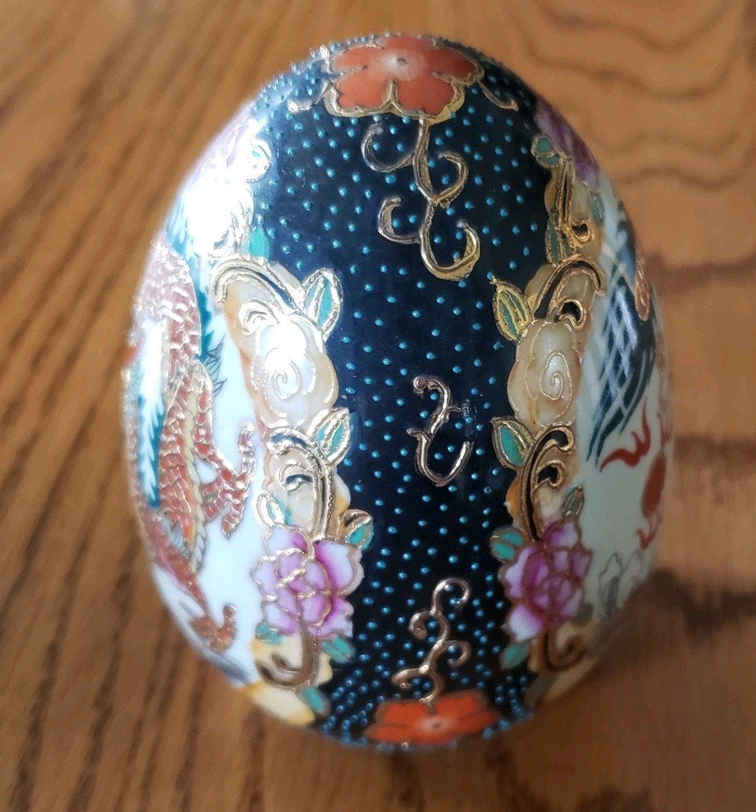 Vtg. Satsuma Style Large Decorative Egg: Left Facing Dragons Gold Gilt 4.5″ Tall