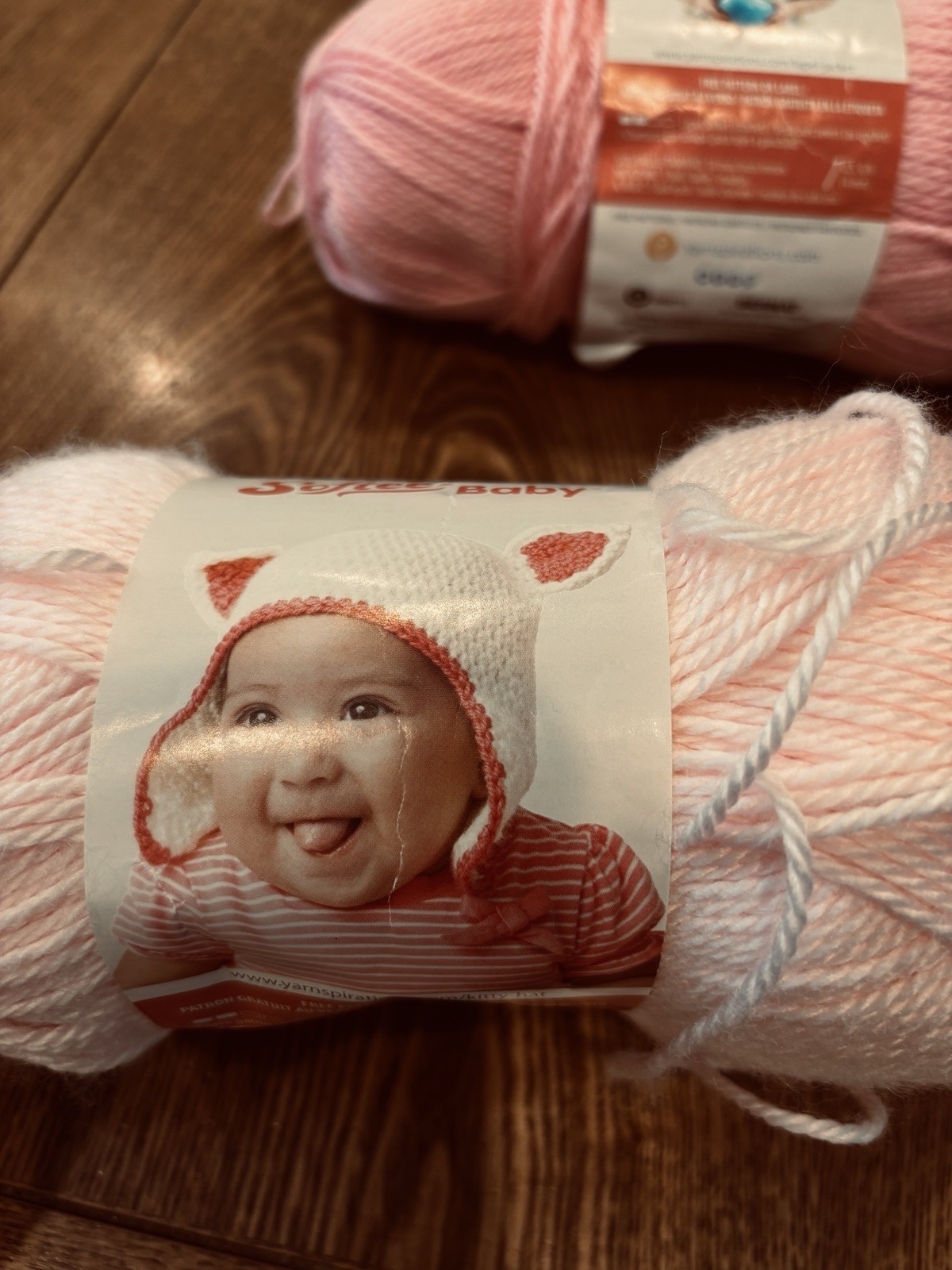 Lot 4 Skeins Bernat Softee 2 Variegated( Same Lot) 2 Solid Pinks KnittingCrochet