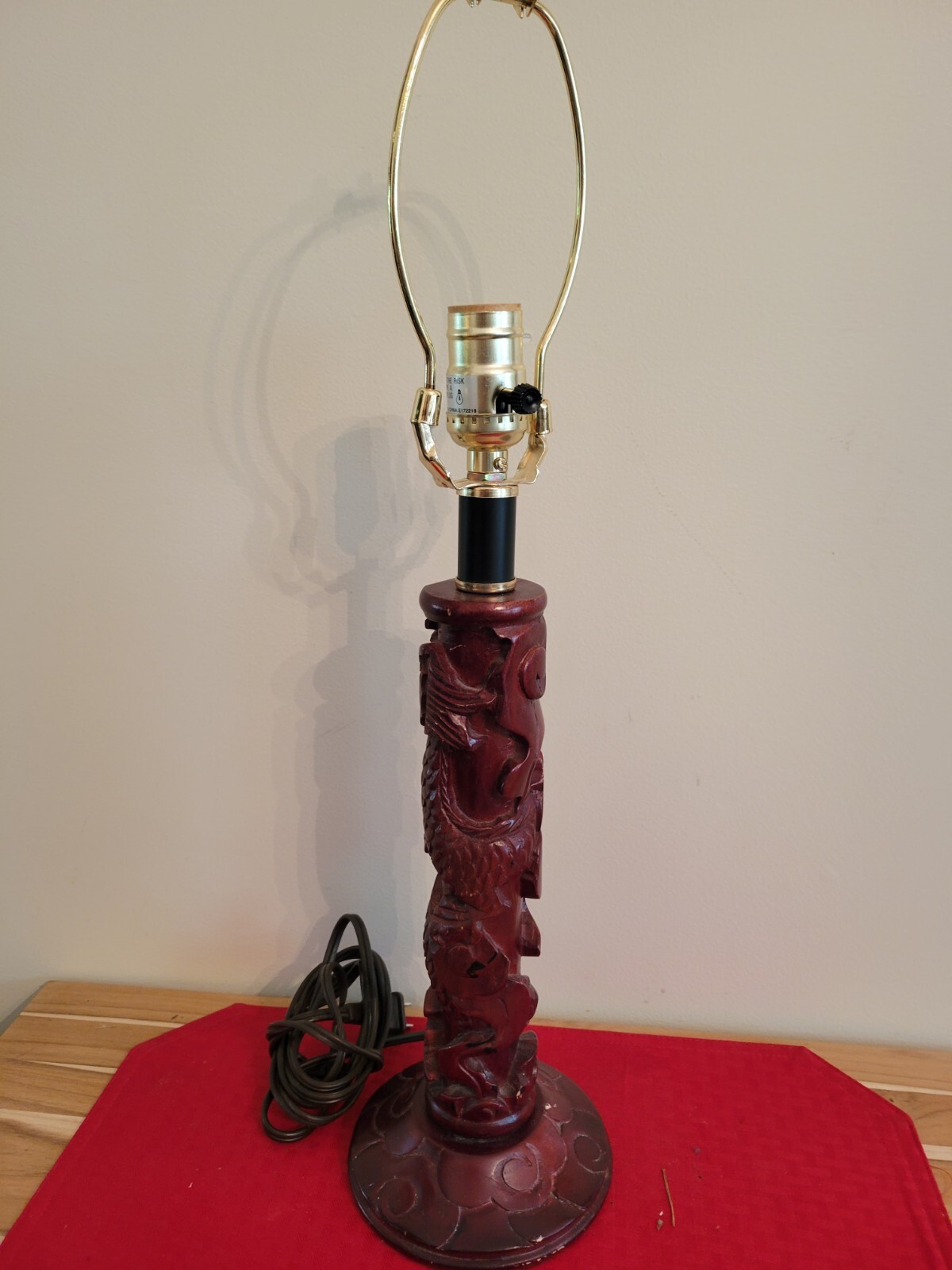 Yi Lin Arts And Treasures Of China 22″ Wood Carved Dragon And Flowers Table Lamp