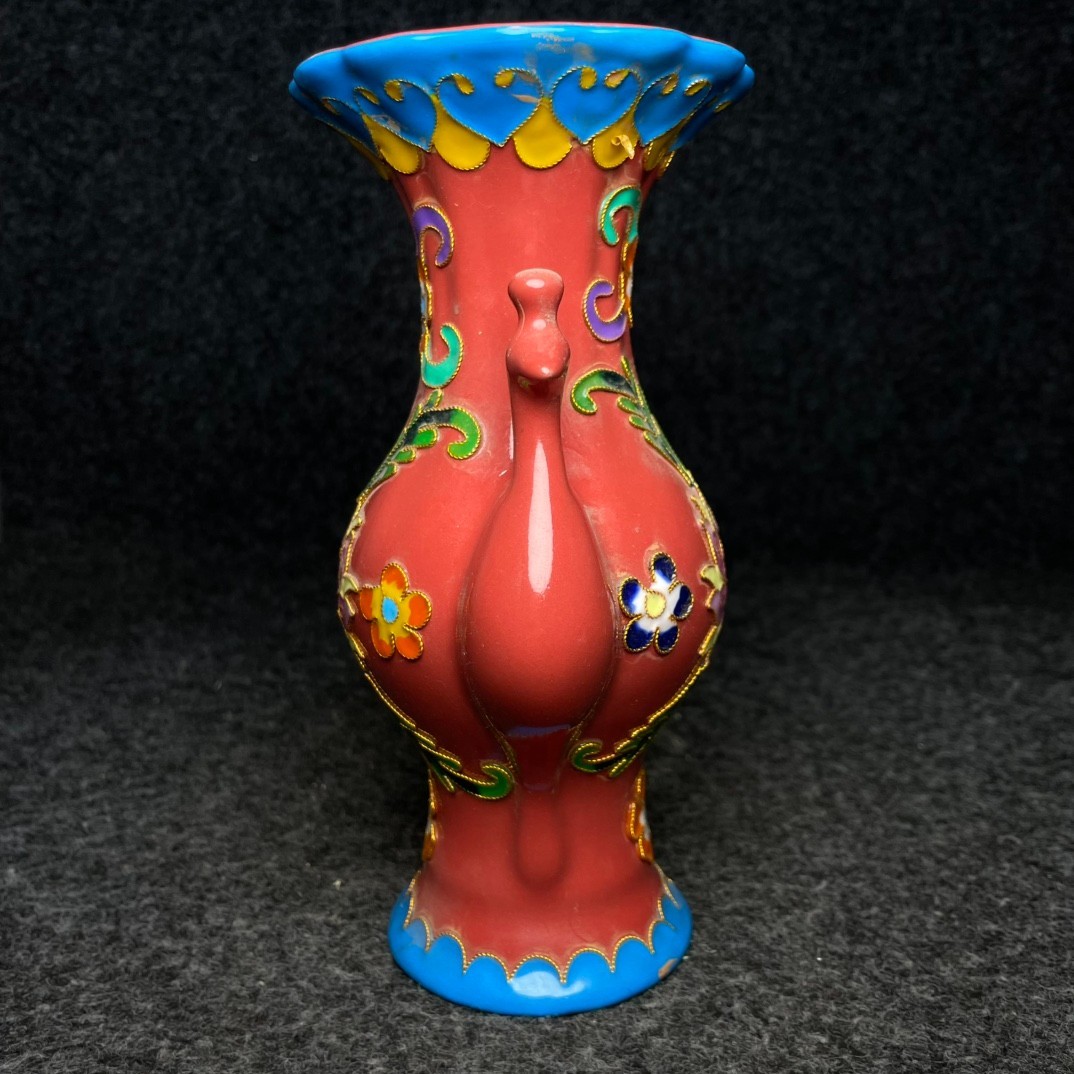 Imperial cloisonn é enamel multicolored glazed porcelain vase