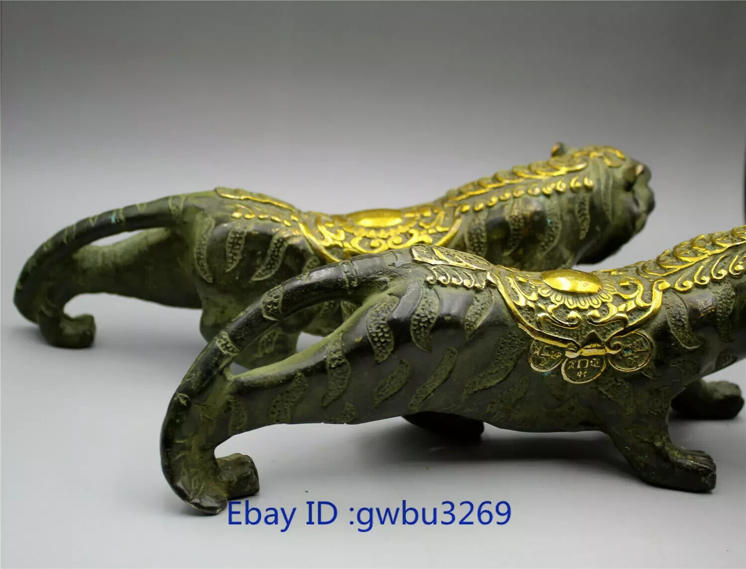 Fengshui A pair Delicate Chinese Bronze Gilded handwork Money Tiger Statue