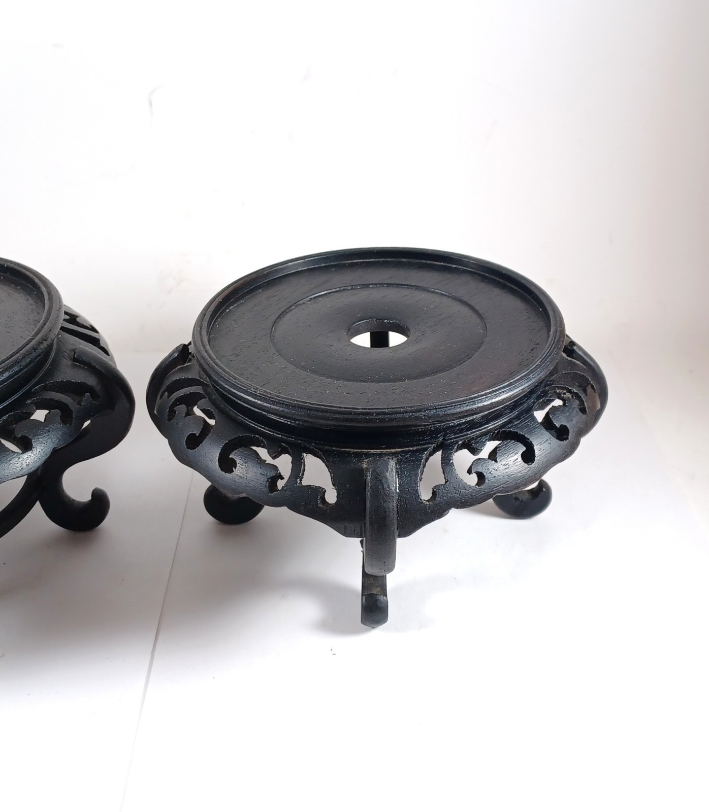 Vintage Chinese Carved Wood Vase Plant Stands, 4.25″ And 4.5″ Platforms