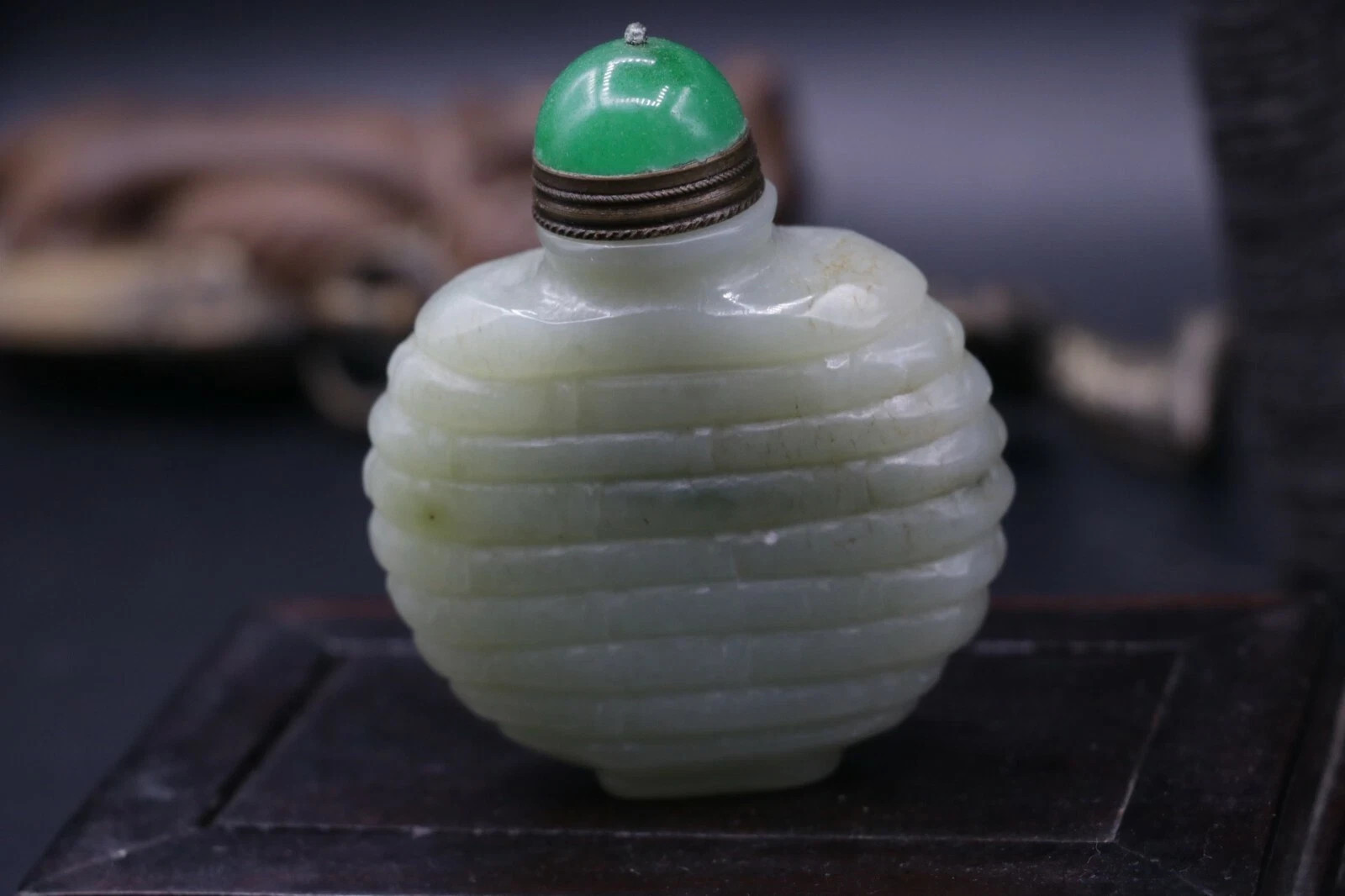 Chinese CULTURAL Old Hetian JADE Bamboo Vein Snuff Bottle Totem Amulet Carving