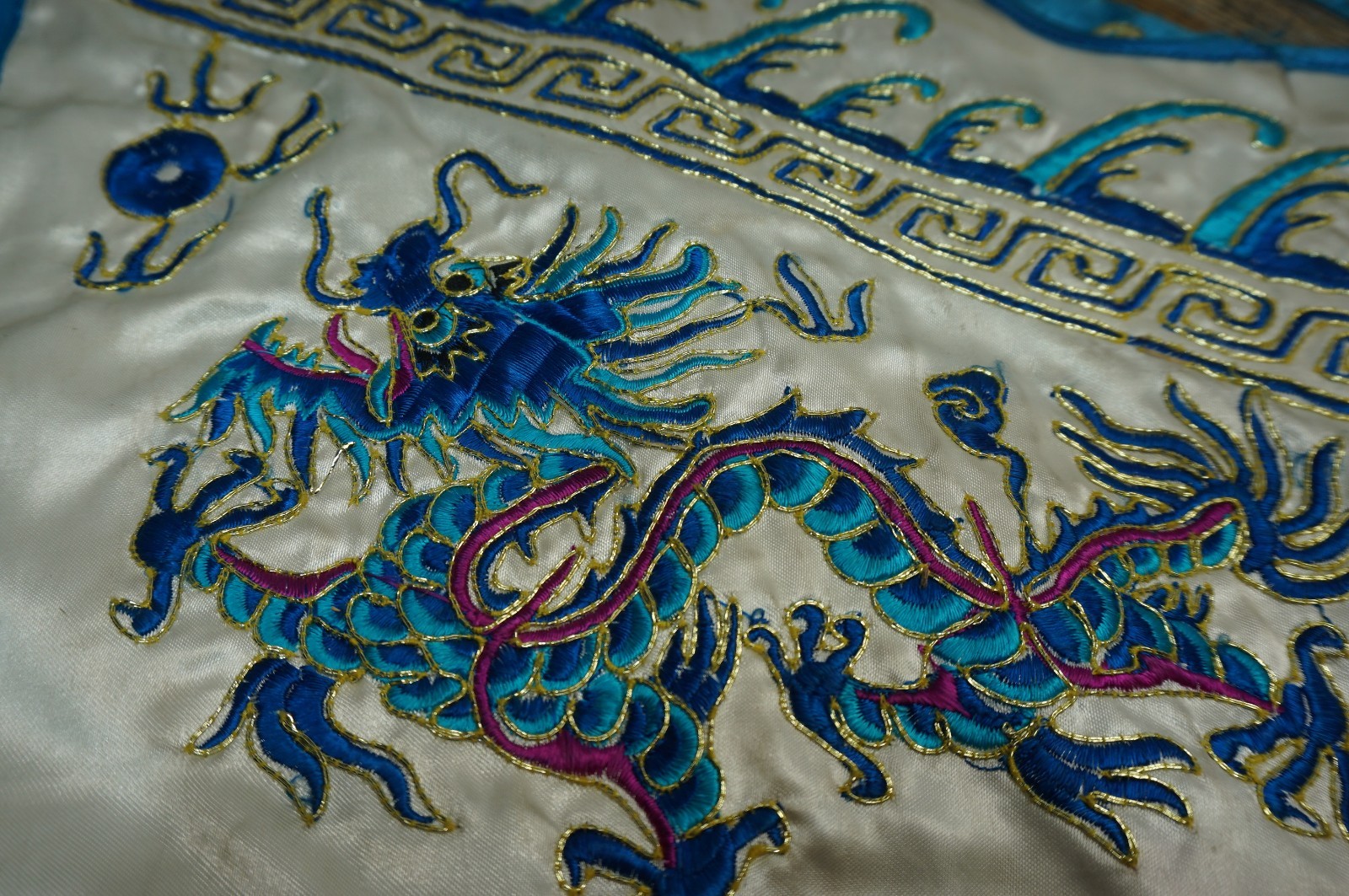 Chinese Dragon Flags bamboo poles embroidered (silk-?)