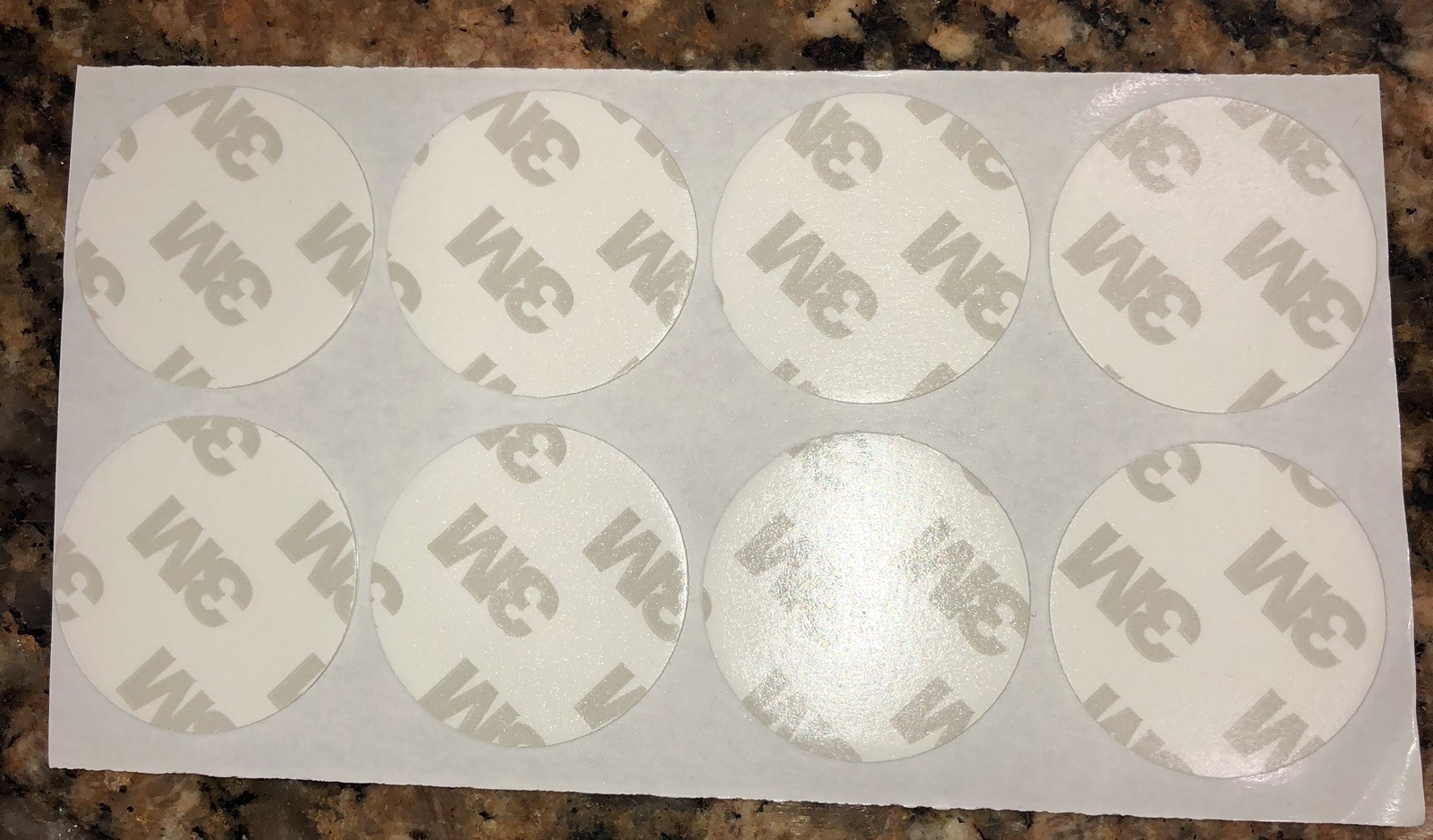 8x 3M Super Stick Double Sided Tape Pads Mounting Adhesive 30mm Discs