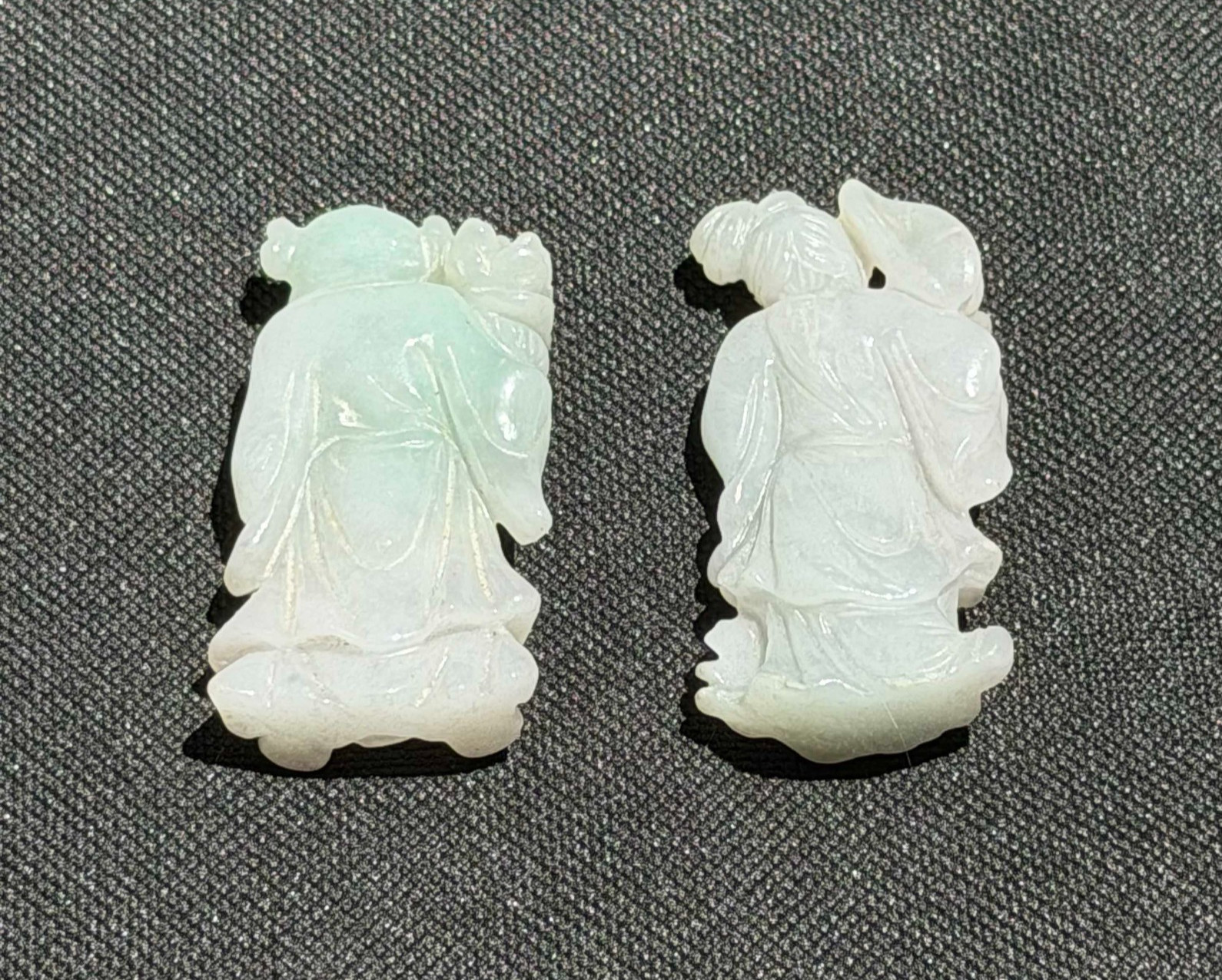 Vtg Chinese Jadeite Scholar Figures Carved Pendant Pair (AHB)