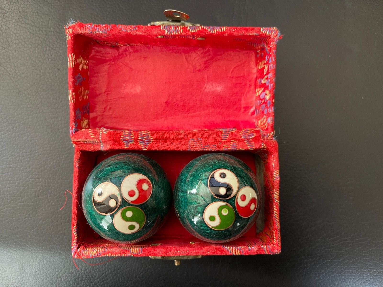 Chinese Iron Ball Yin Yang Stress Relief Meditation Baoding Balls Green