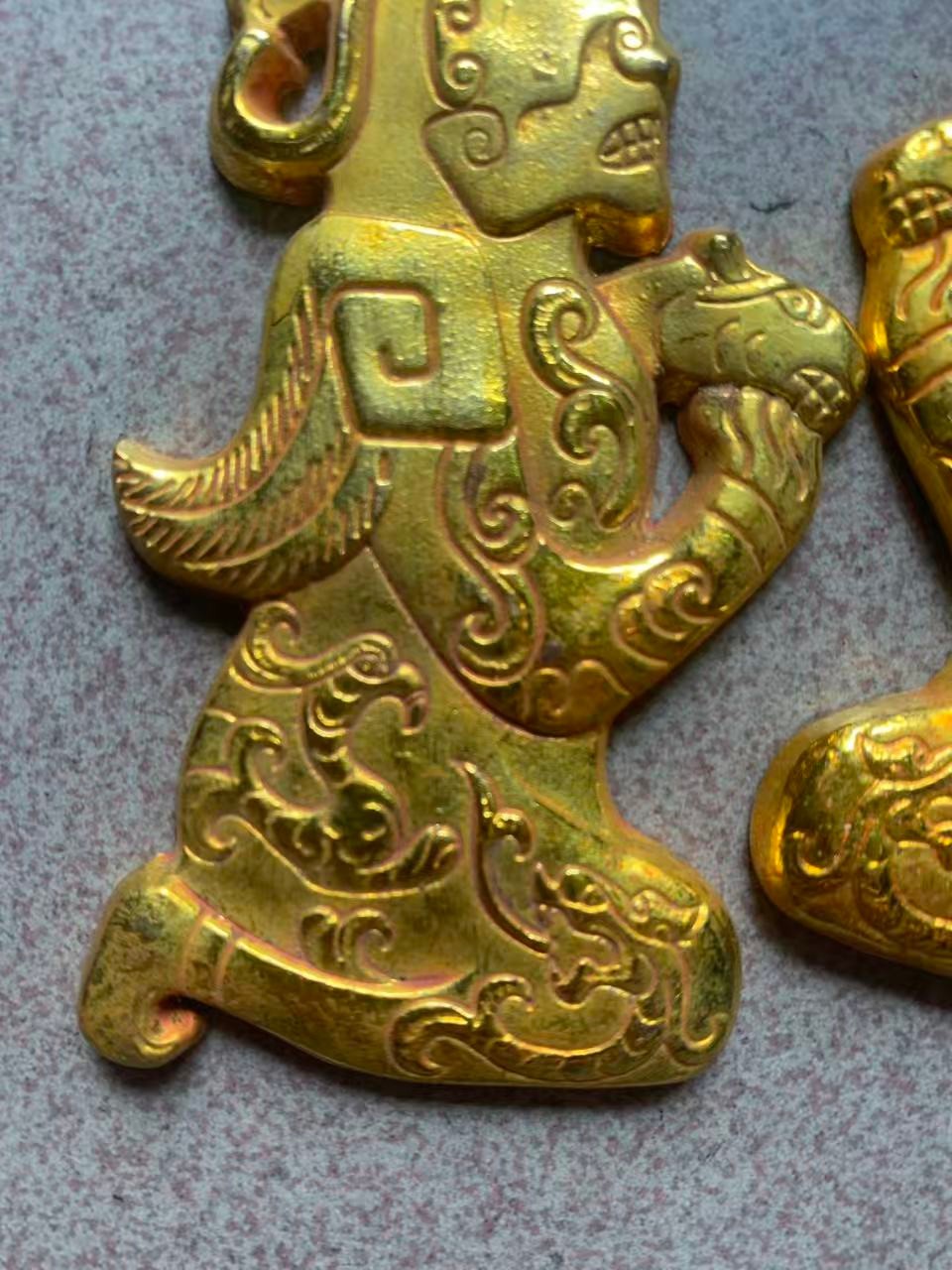 WOW Chinese Bronze Gold-Plated Hand Made *Figure* Military Tally