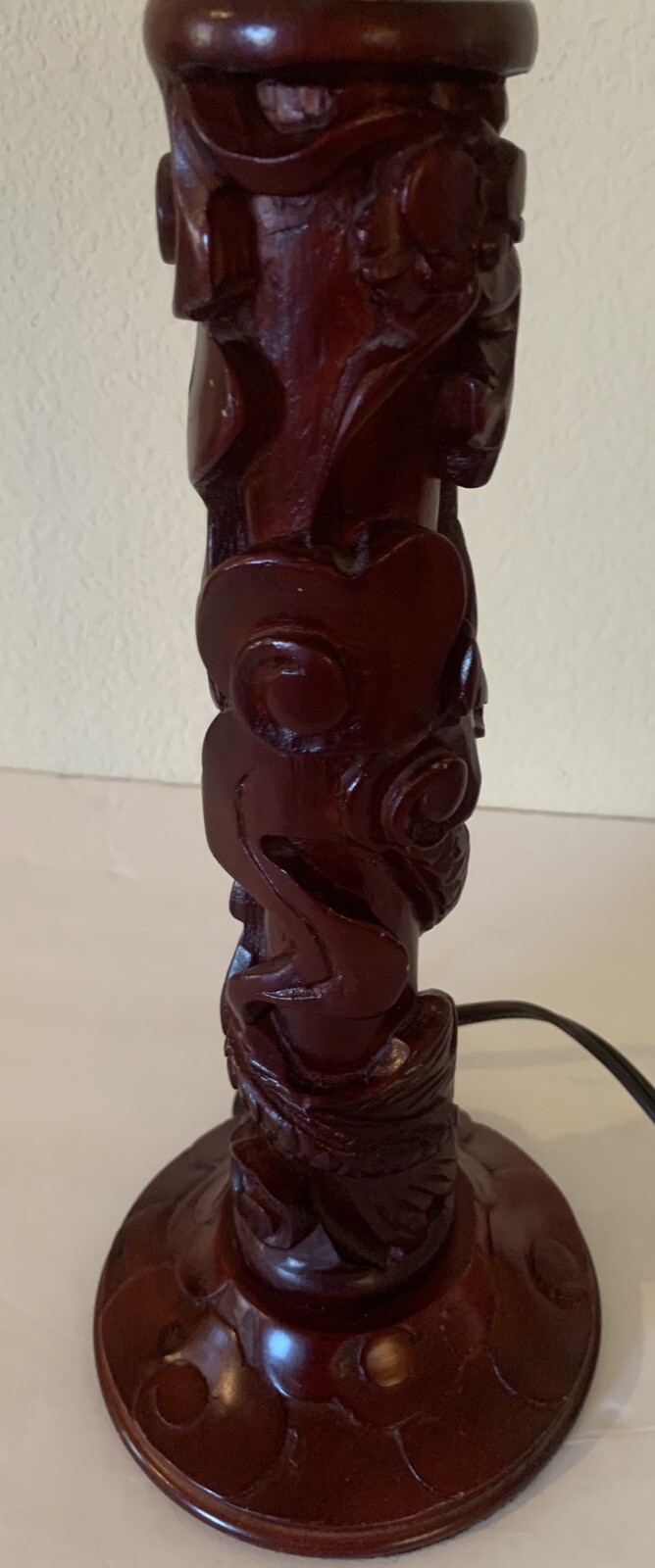 VTG Yi Lin Arts And Treasures Of China Wood Carved Dragon And Flowers Table Lamp