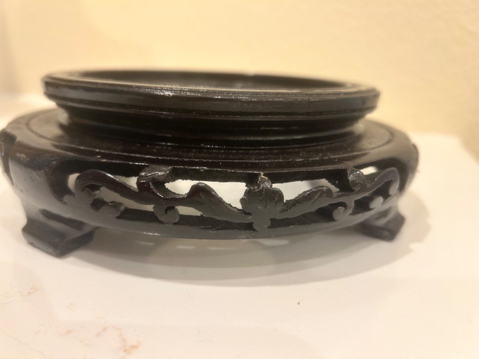Vintage Chinese Carved Wooden Display Stand 7 1/4″ – Black Lacquer Look