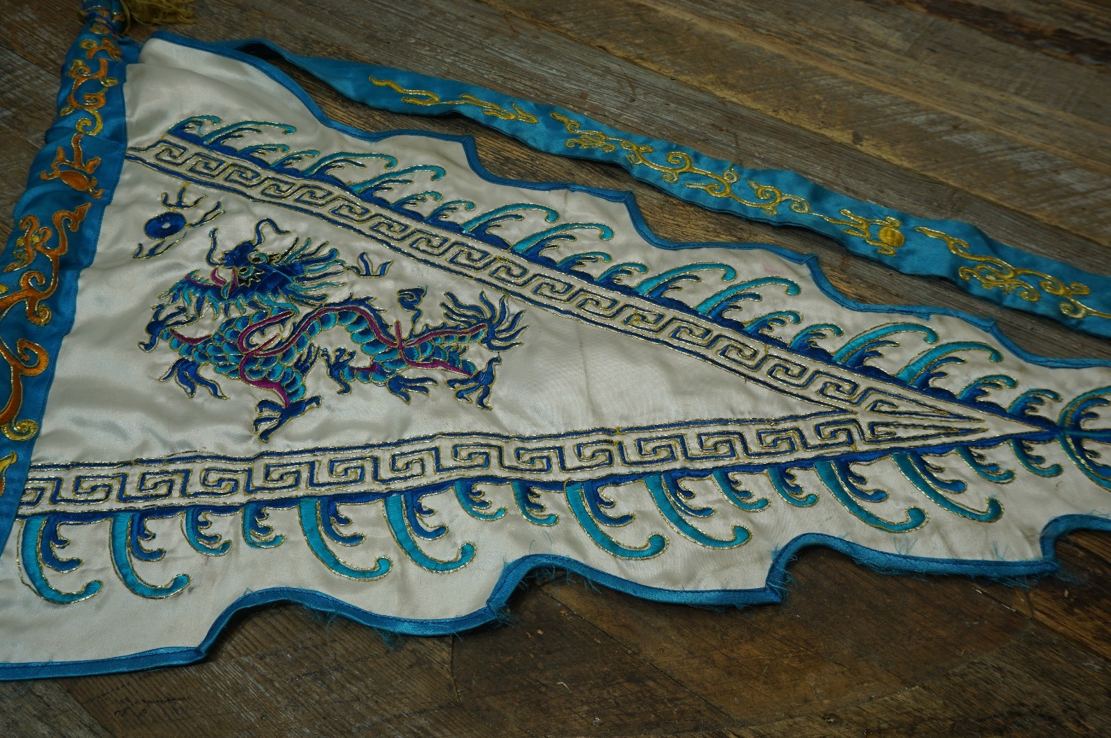 Chinese Dragon Flags bamboo poles embroidered (silk-?)