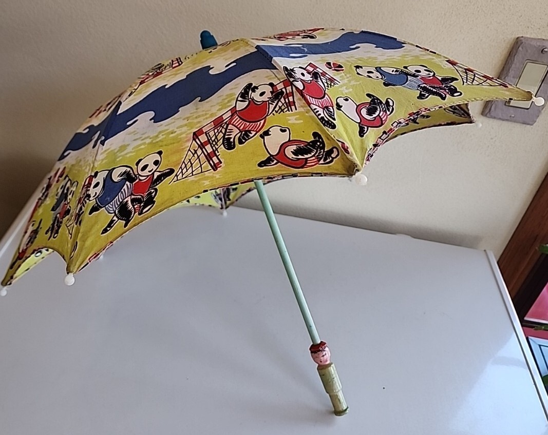 Vintage Chinese Childrens Umbrella Panda Bears Playing Soccer 17″ Long