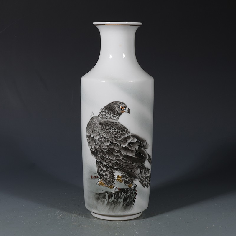 10.4″ China Famille Rose Porcelain Black-eared Kite Grain Vase