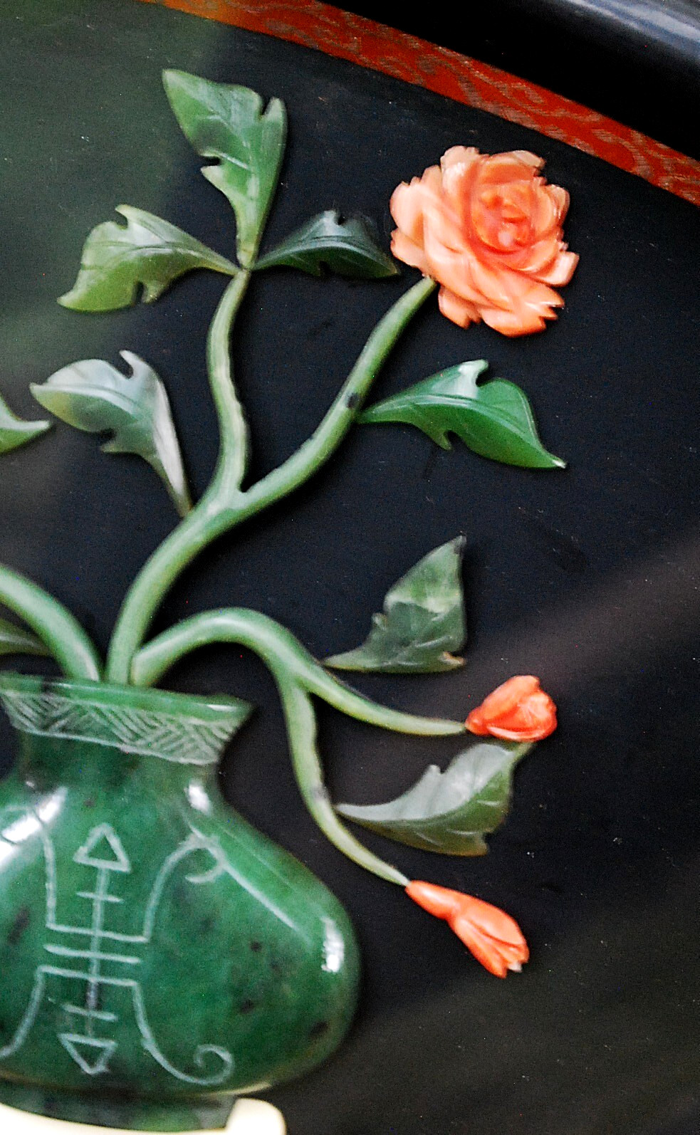 Vtg 17″ Chinese JADE & CORAL Wall Art Flowers/Vase FAN SHADOW BOX FRAME W Glass