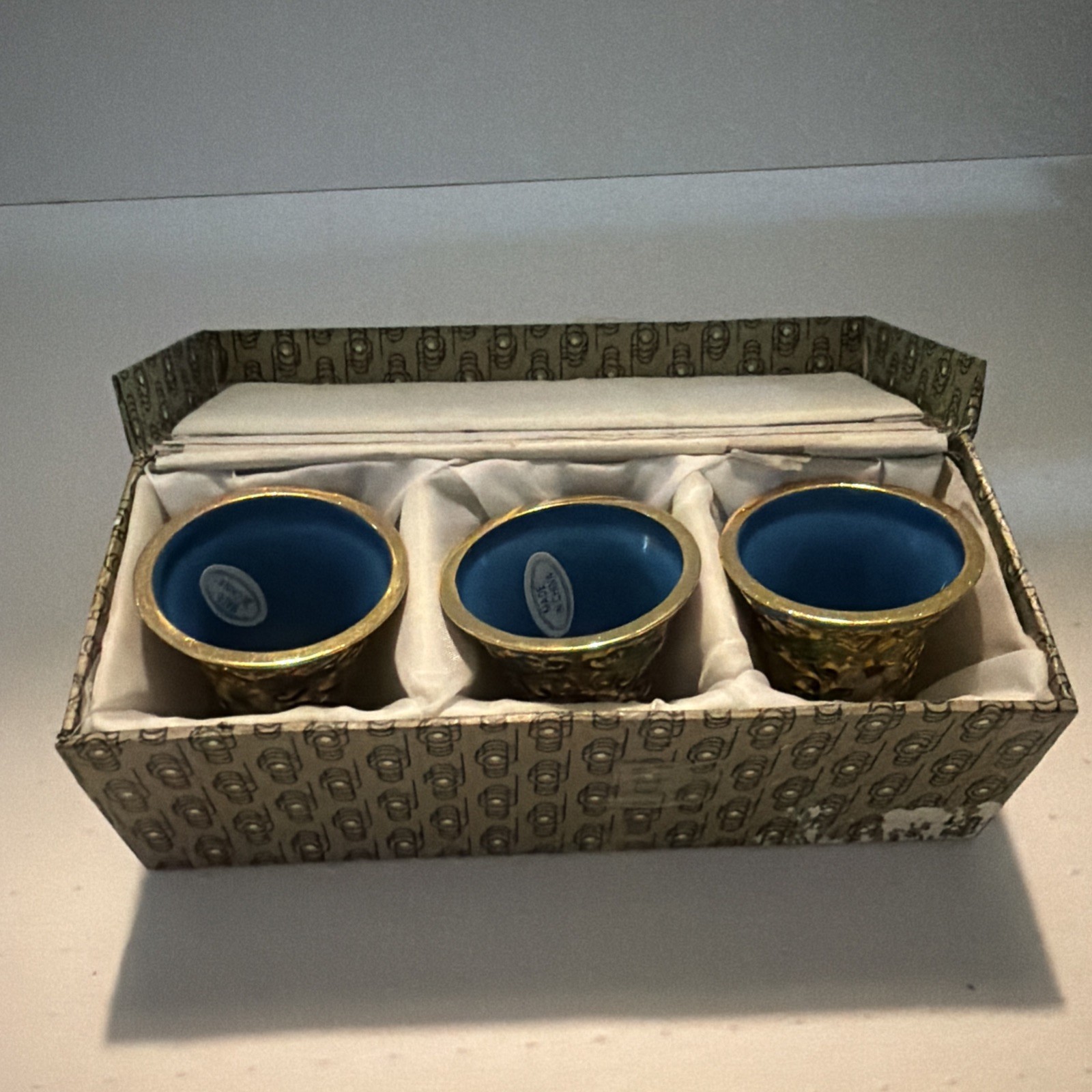 Vintage Chinese Cloisonné Bells Set of 3 Brass Enamel Ornaments Boxed 1980s