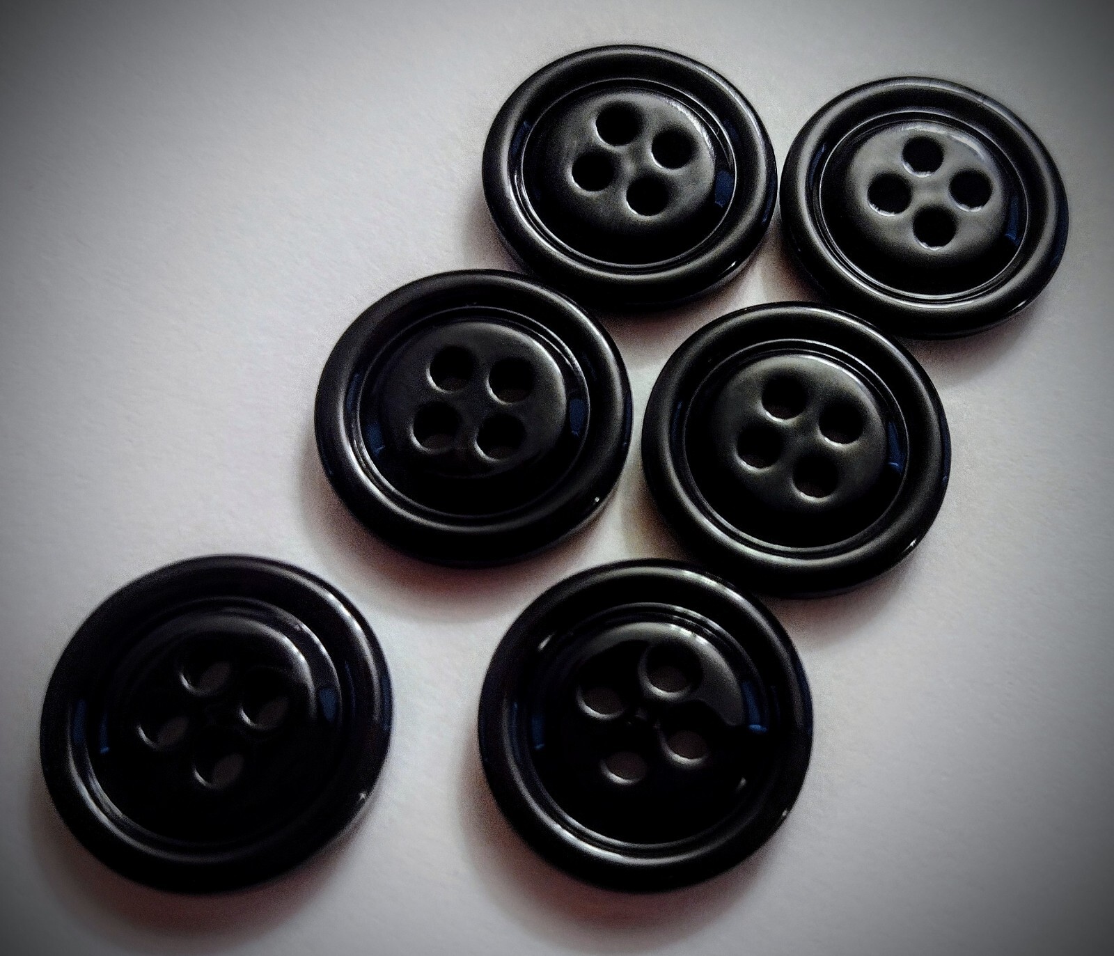 5/8″ 4-Hole Heavy Black Craft/Clothing Buttons