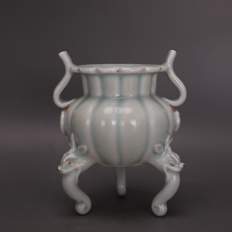 5.6″ Chinese Song Porcelain Lake Field Kiln Green Glaze Tripodia Incense Burner