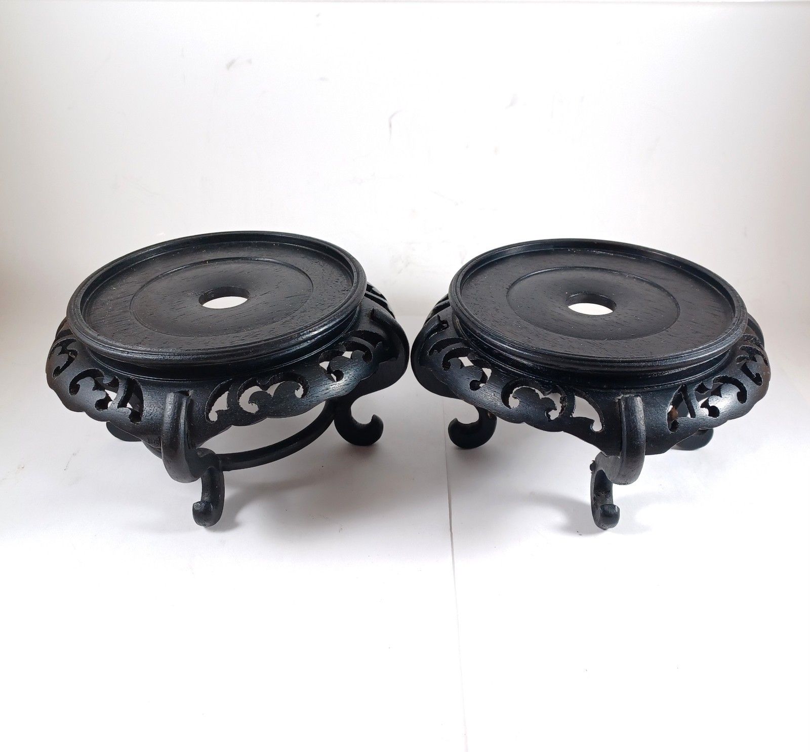 Vintage Chinese Carved Wood Vase Plant Stands, 4.25″ And 4.5″ Platforms